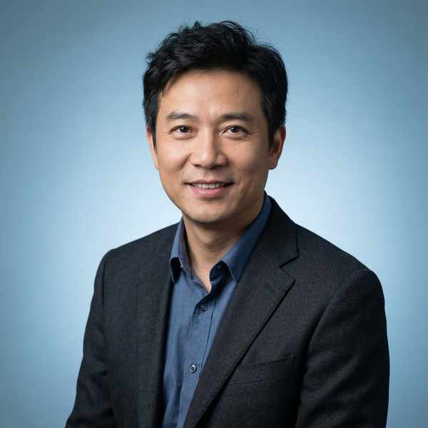 玩物社区导演顾问陈明远